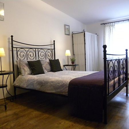 Jazz Old Town Apartment Красков Екстериор снимка